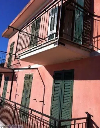 La Mimosa Apartment *